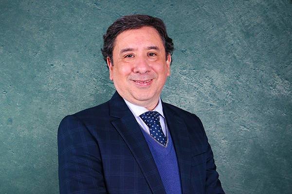 Dr. Carlos Martín Cerda García Rojas